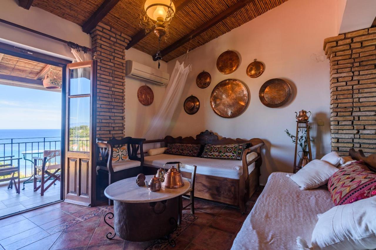 Eros Pittoresque Retreats - Perfect location, Panoramic Seaview Koróni Exterior foto