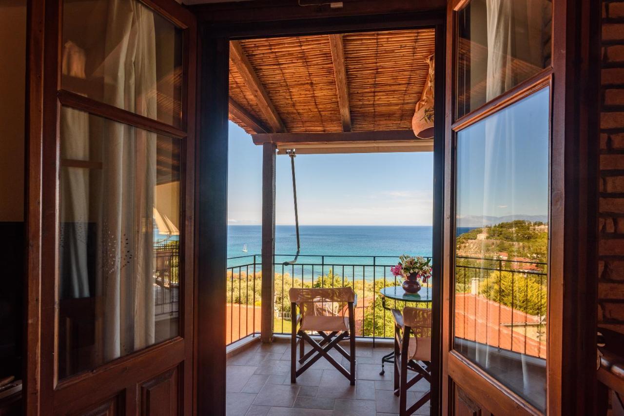 Eros Pittoresque Retreats - Perfect location, Panoramic Seaview Koróni Exterior foto