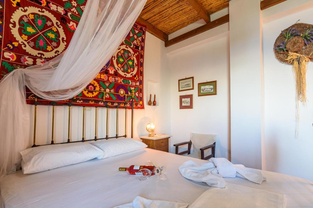 Eros Pittoresque Retreats - Perfect location, Panoramic Seaview Koróni Exterior foto