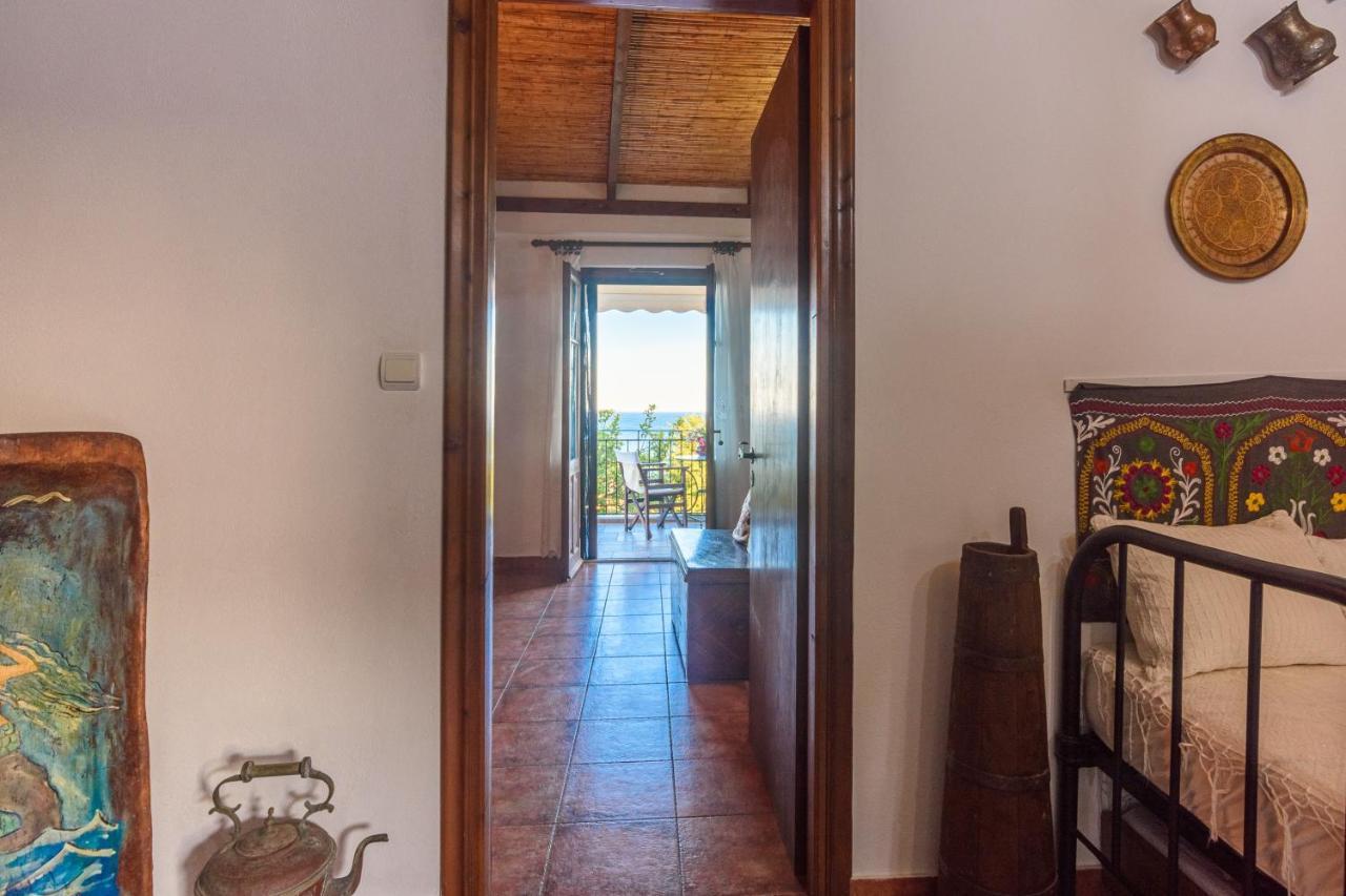 Eros Pittoresque Retreats - Perfect location, Panoramic Seaview Koróni Exterior foto